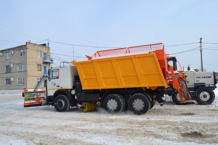 Коммунально-дорожная машина - ЭД-244А1