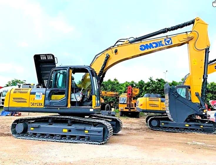 XCMG XE215С