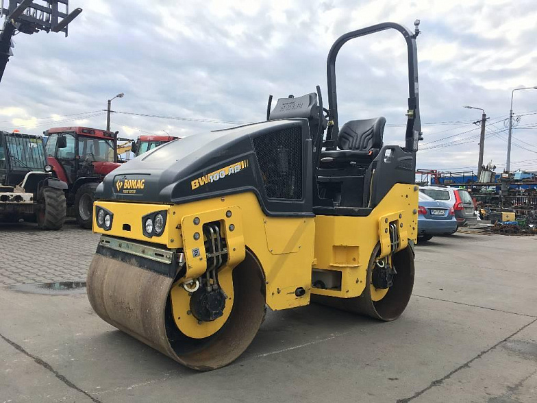 Дорожный каток 2,5 тонн Bomag BW 100 AD-5 
