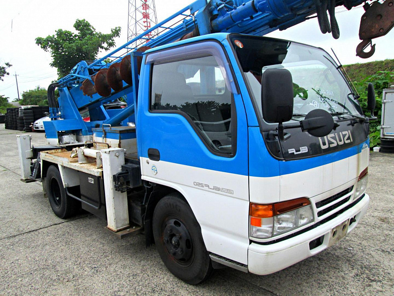 ISUZU Elf