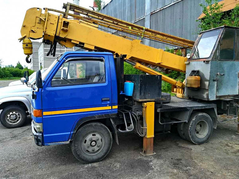 ISUZU Elf