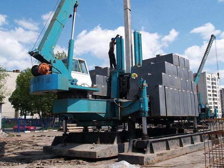 Сваебой SUNWARD ZYJ320 