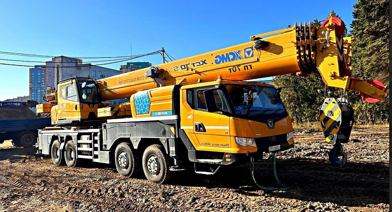 70 тонн 42 метра XCMG