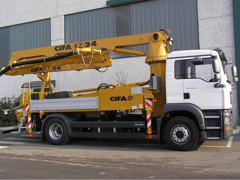 Автобетононасос 24 м CIFA KZR-24