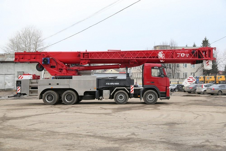 Автокран 70 т 42 м «Галичанин» КС-75721 H&H