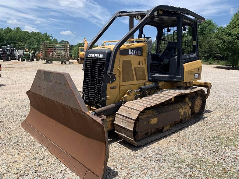 Бульдозер 8,4 тонн Caterpillar D4K2
