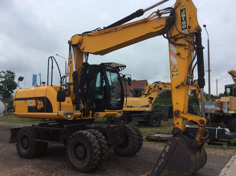JCB JS 160W