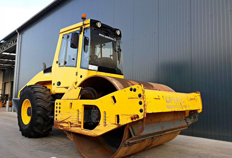 Грунтовой каток Bomag BW 213 DH-4