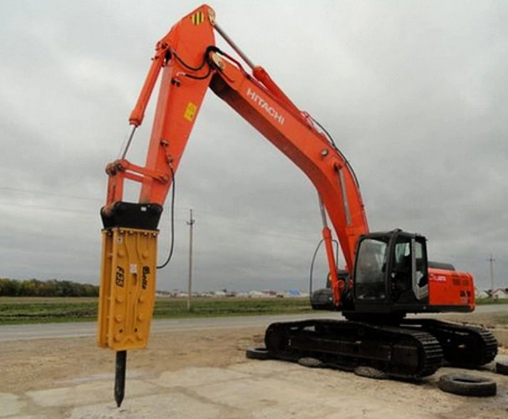 Гусеничный экскаватор с гидромолотом Hitachi ZX210LCN 5A 
