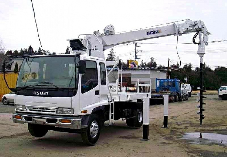 Ямобур Aichi на базе Isuzu
