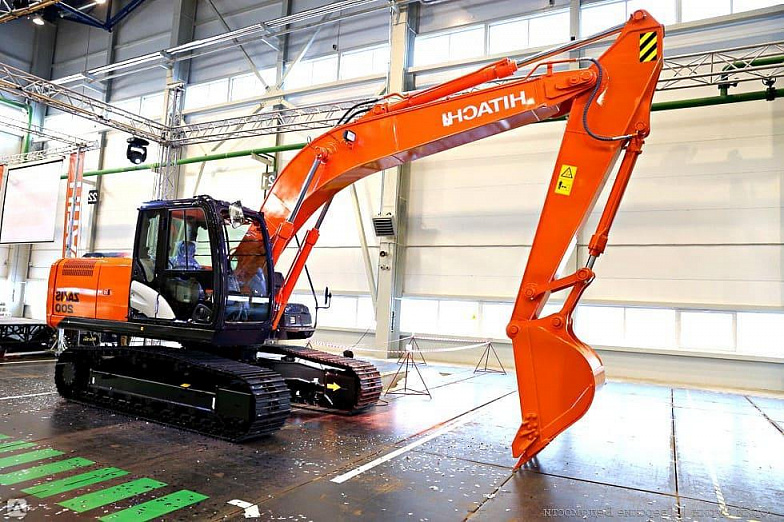 Hitachi ZX200 5G