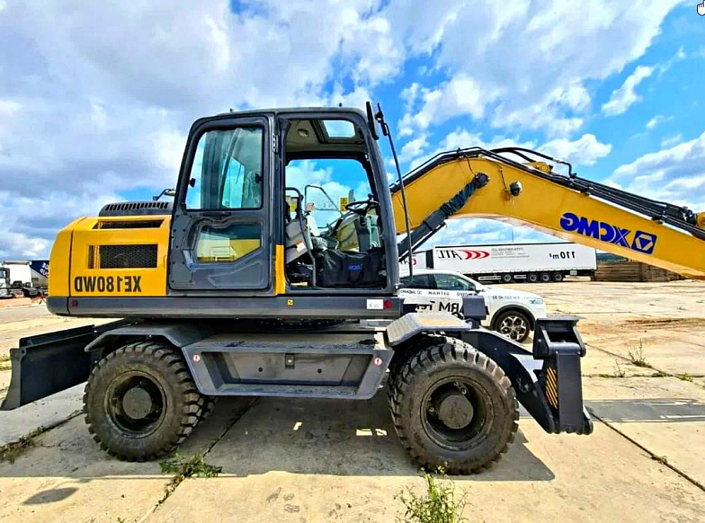 XCMG XE180WD
