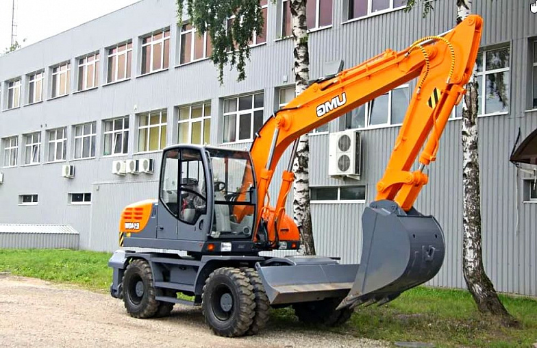 Колесный экскаватор UMG E140W