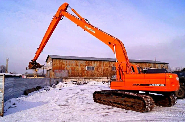 DOOSAN DX300 с длинной стрелой