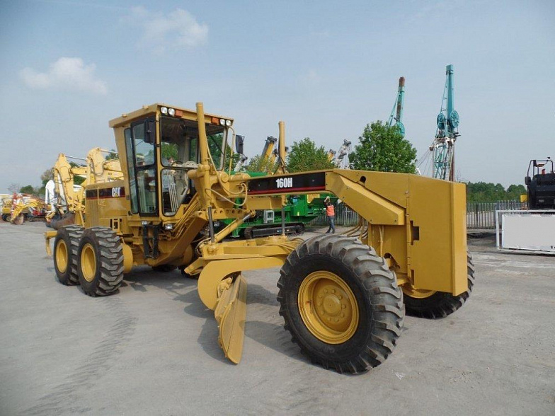 Автогрейдер 23 тонны Caterpillar 160H 