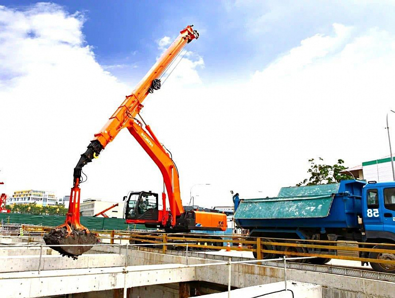 Hitachi ZX330 LC 5G CTA 30m