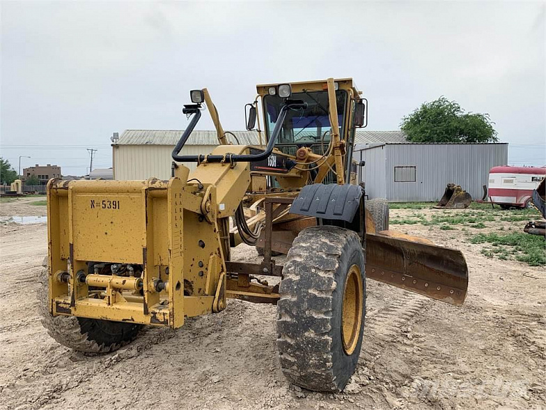 Автогрейдер 23 тонны Caterpillar 160H 