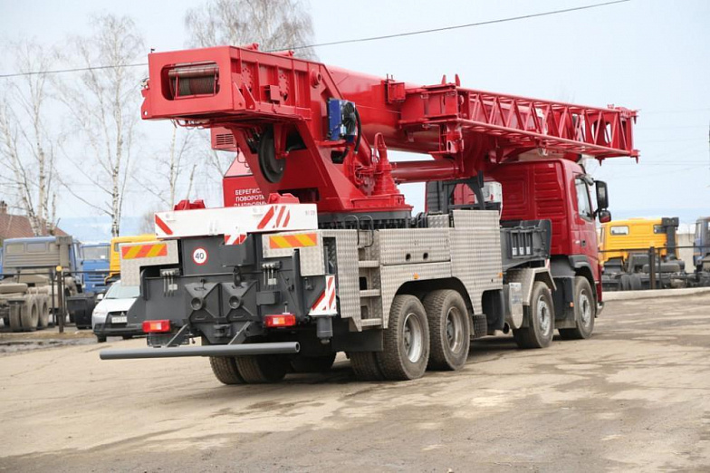 Автокран 70 т 42 м «Галичанин» КС-75721 H&H