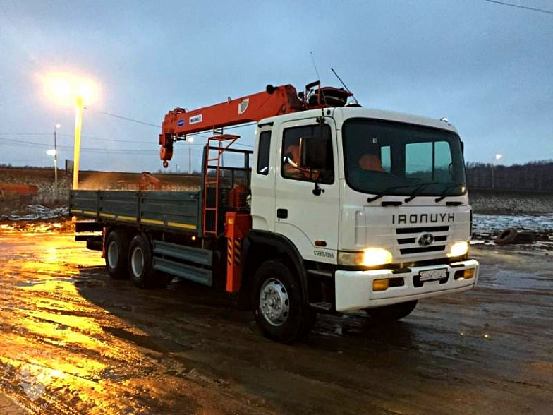 8/10 Hyundai HD260