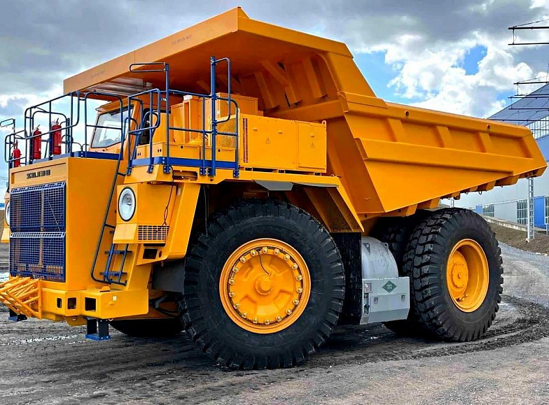 Карьерный самосвал 148м3 ESDE240