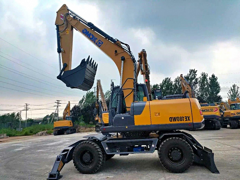 XCMG XE180WD