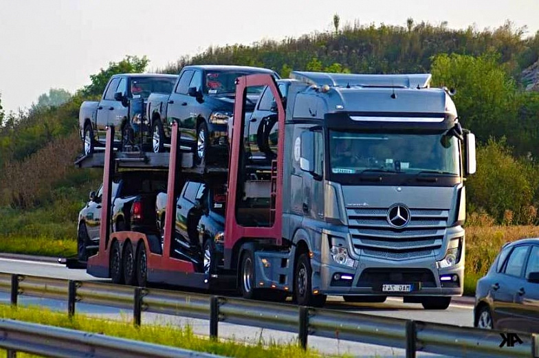 Mercedes-Benz Actros 1835