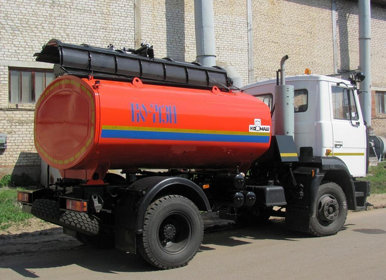 Поливомоечная машина 6 м3 - КОММАШ Арзамас КО-713Н-10