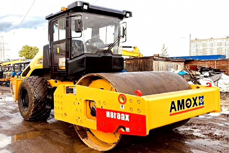 Каток грунтовый 18т XGMA XG618H (полный привод) 
