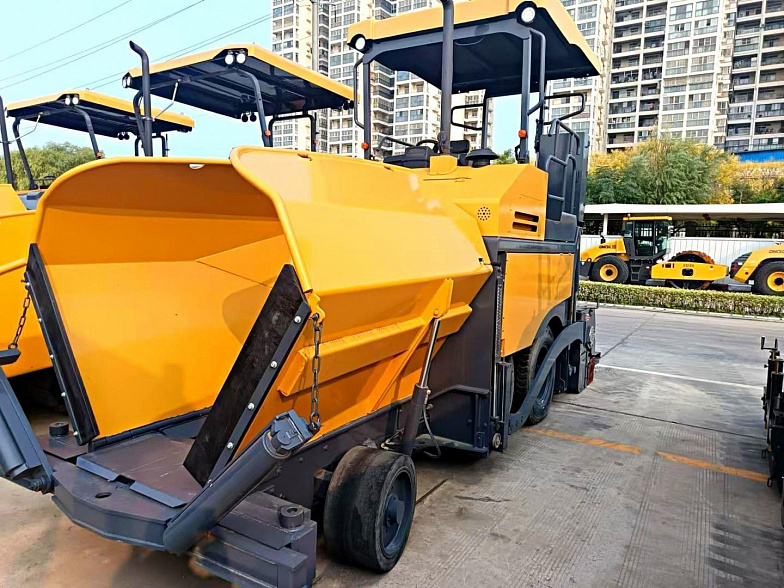 XCMG RP453L