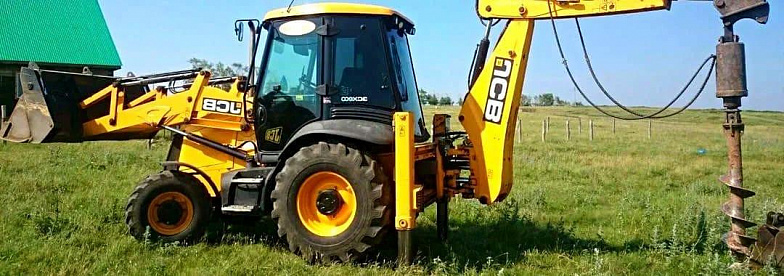 Ямобур на базе JCB 3CX