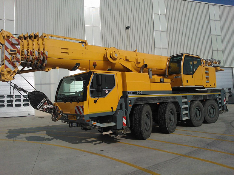 Автокран 90т 50м Liebherr LTM 1090