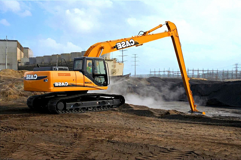Экскаватор с длинной стрелой CASE CX240 Long Reach