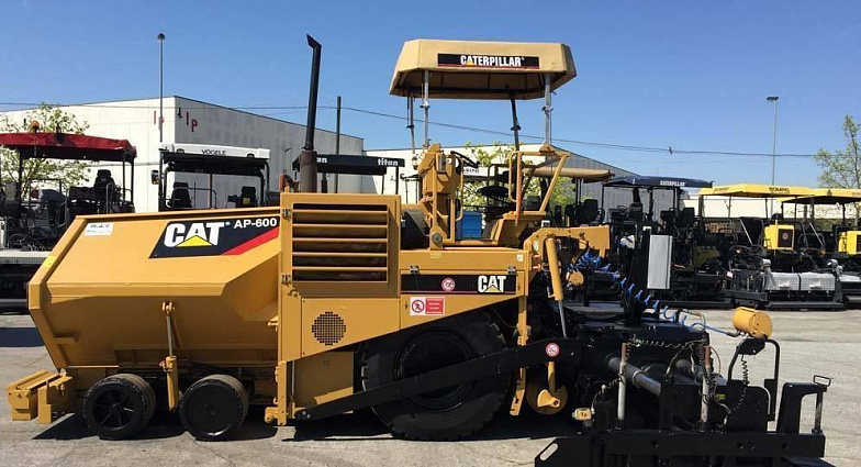 Caterpillar AP 600