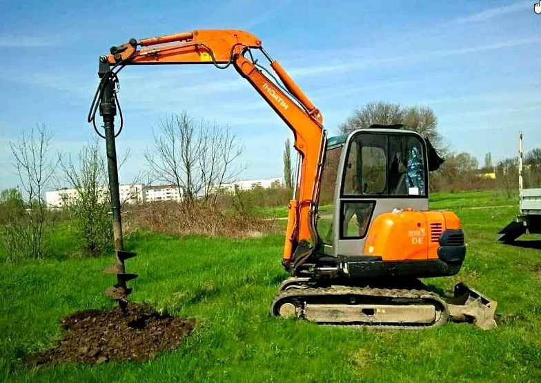 Ямобур на базе HITACHI ZAXIS 50U