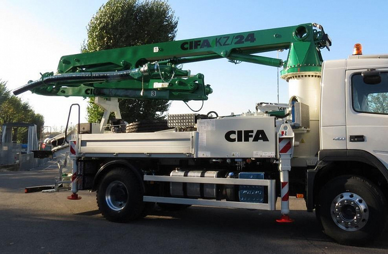 Автобетононасос 24 м CIFA KZR-24